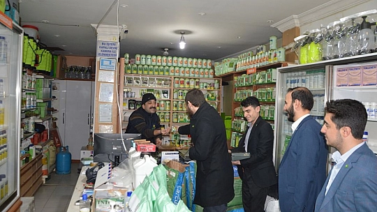 HÜDA PAR Elazığ Gençlik Kolları Miraç Kandili Dolasıyla Esnaf Ziyareti Gerçekleştirdi