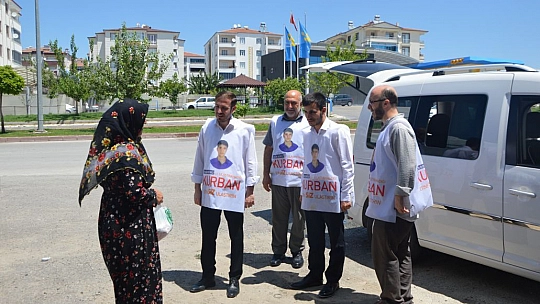 HÜDA PAR Elazığ İl Başkanı Yasin Kavaklı, Yasin Börü Adına Kurban Eti Dağıttı