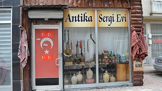 İspir: 'Elimde 300- 400 yıllık malzemeler var'