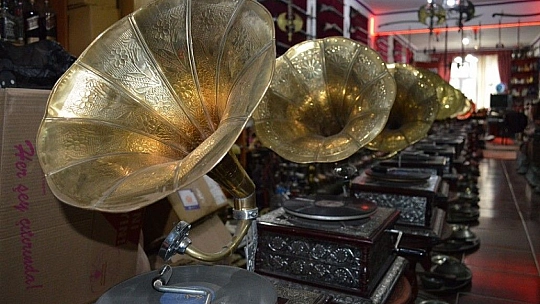 İspir: 'Elimde 300- 400 yıllık malzemeler var'