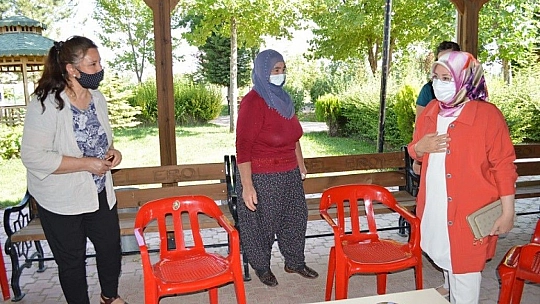 Ayşe Yırık, Yıldızbağları mahallesi sakinleri ile bir araya geldi