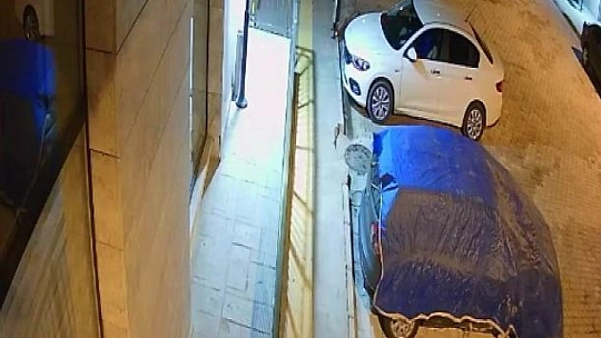 El Arabasını İş Yerinin Önüne Çektiler Ne Var Ne Yok Çalıp Kaçtılar