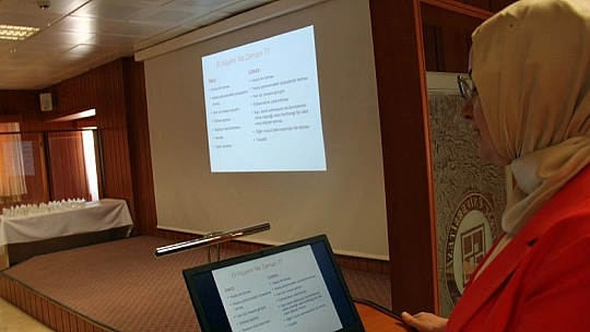 Doç. Dr. Ayşe Sağmak Tartar: 'Hijyen Konusunda Çalışanlara Büyük Görevler Düşüyor'