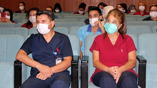 Doç. Dr. Ayşe Sağmak Tartar: 'Hijyen Konusunda Çalışanlara Büyük Görevler Düşüyor'