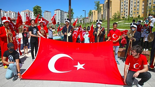 Elazığ Belediyesi Bünyesindeki Sporculardan '19 Mayıs' Etkinliği