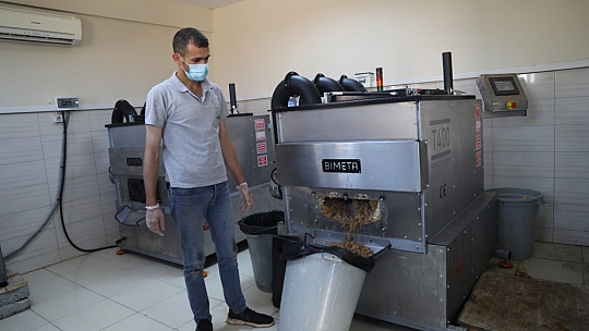 Elazığ Belediyesi, Can Dostlarımız İçin Mama Üretiyor