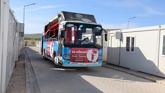 Elazığ Belediyesi Gençlik Meclisi'nden Miniklere Özel 23 Nisan Kutlaması