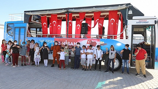 Elazığ Belediyesi Gençlik Meclisi'nden Miniklere Özel 23 Nisan Kutlaması