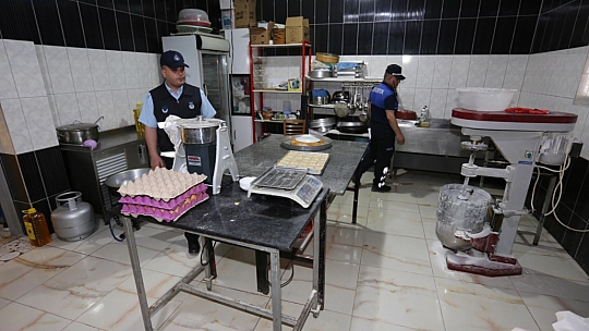 Elazığ Belediyesi Zabıta Ekiplerinden Bayram Denetimi