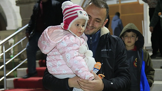 Elazığ Belediyesi'nden Vatandaşlara Kandil İkramı