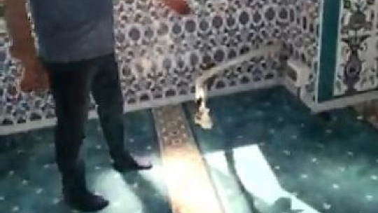 Elazığ'da hırsızlar gece camiye girdi