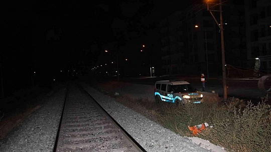 Elazığ'da makinistin ihbarı polisi alarma geçirdi, raylar didik didik arandı