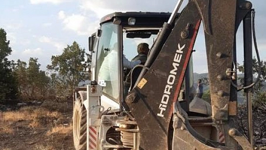 Elazığ'da ormanlık alanda çıkan yangın büyümeden söndürüldü