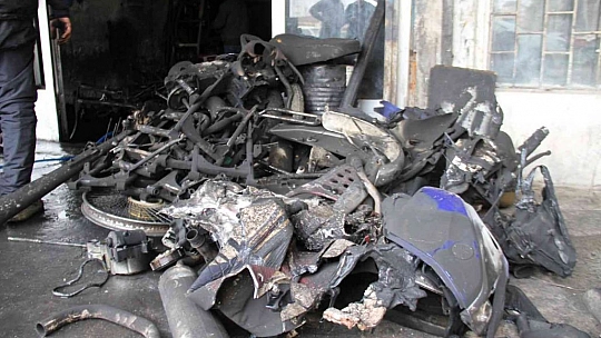 400 bin Liralık Motosikletler Kül Oldu