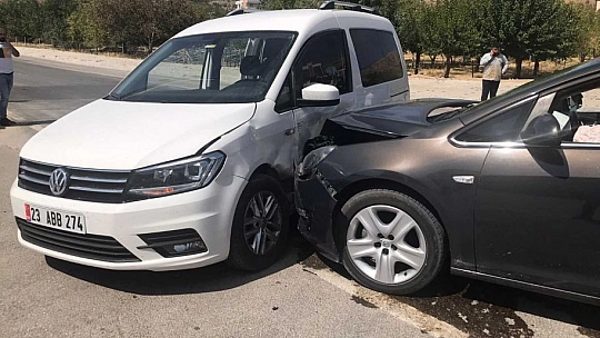 Elazığ'da trafik kazası: 1 yaralı