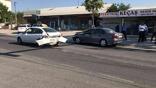 Elazığ'da trafik kazası: 3 yaralı