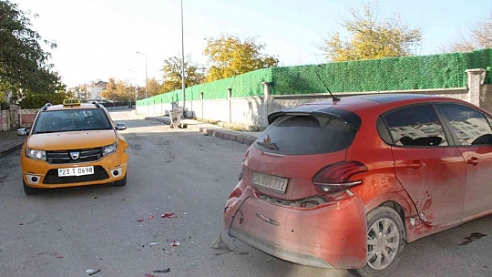 Elazığ'da zincirleme trafik kazası: 1 yaralı