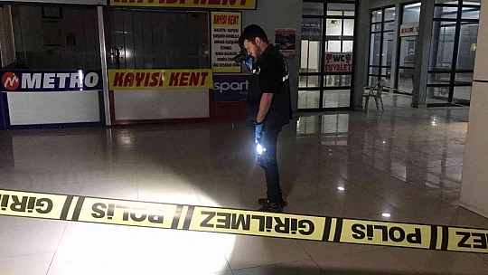 Elazığ otogarı içerisinde silahlı kavga: 2 yaralı