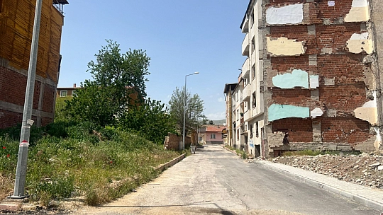 Elazığ'da Kablolar Çalındı Vatandaşlar 40 gündür Hizmet Alamıyor