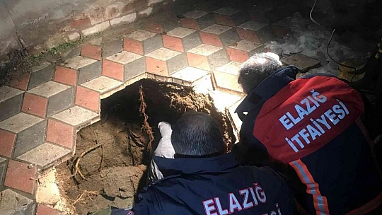 Evine Giderken Bir Anda Kendini Yeraltında Buldu