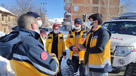İl Sağlık Müdürlüğü Ekipleri Mahsur Kalan Hasta için Seferber Oldu