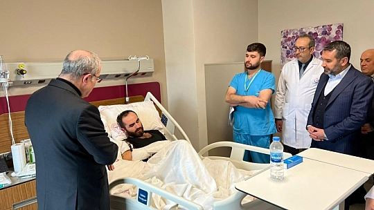 Vali Toraman ve Başkan Şerifoğulları, Depremzedeleri Ziyaret Etti