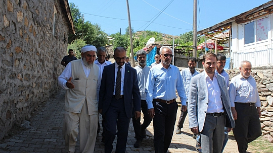 HÜDA PAR Genel Başkan Yardımcıları Elazığ'ın Köylerini Ziyaret Etti