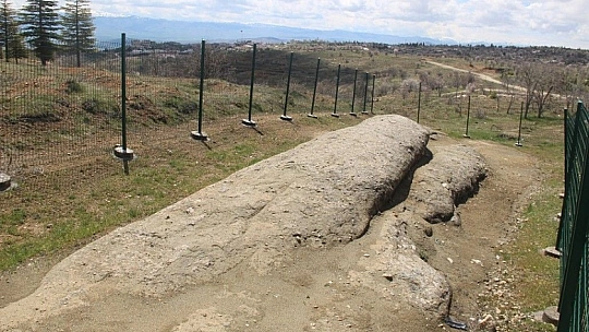 Efsanelere Konu Olan 'Ejderha Taşı' Turizme Kazandırılmayı Bekliyor