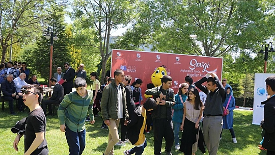 Elazığ Hipodromu'nda Engelliler Haftası Kutlamaları