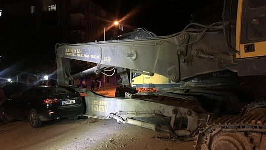 Feci Kaza: 2'si ağır, 3 yaralı!