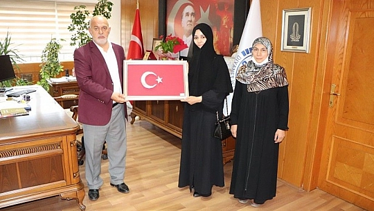 Kur'an-I Kerim'i Güzel Okuma Bölge Birincisi Elazığ'dan