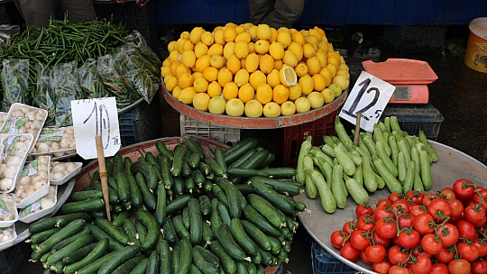 Bu Pazar Başka Pazar!