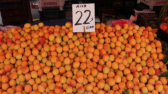 Bu Pazar Başka Pazar!