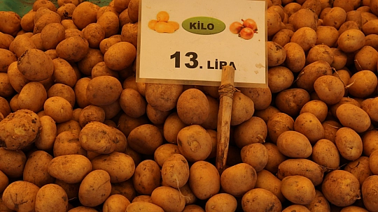 Bu Pazar Başka Pazar!