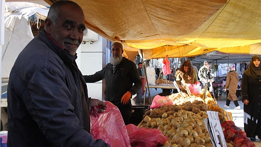 Müjde! Pazarda Fiyatlar Yarı Yarıya Düştü!