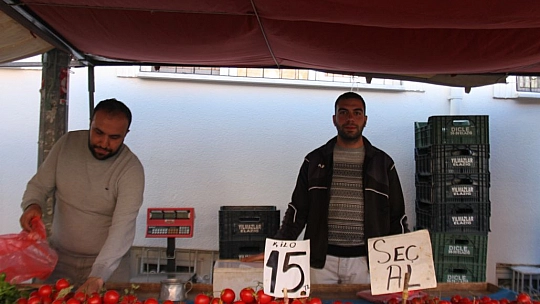 Müjde! Pazarda Fiyatlar Yarı Yarıya Düştü!
