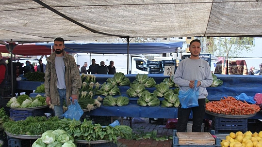 Müjde! Pazarda Fiyatlar Yarı Yarıya Düştü!