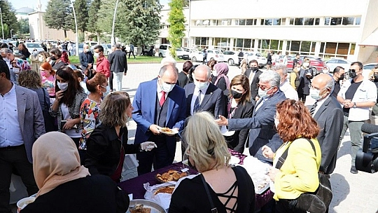 Hülya Göktaş: Öğrencilerimize Anne Şefkati Göstermek İçin Elimizden Geleni Yapıyoruz