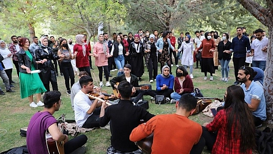 Fırat Üniversitesi'nden Nota Sesleri Yükseldi