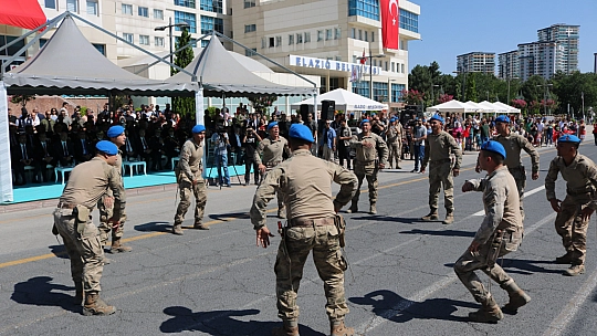 Elazığ'da 30 Ağustos Zafer Bayramı Kutlamaları Çoşkuyla Kutlandı
