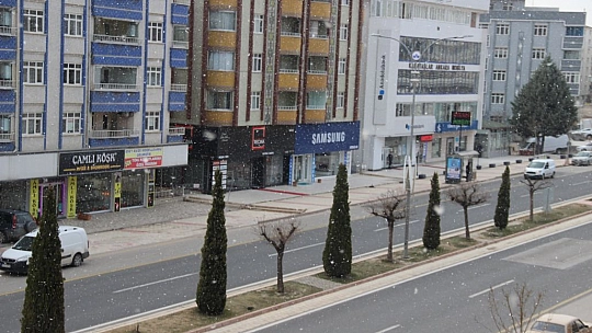 Elazığ'da Kar Yağışı Başladı