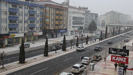 Elazığ'da Beklenen Kar Yağışı Başladı
