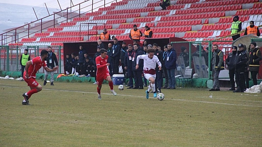 23 Elazığ 'lider' sever!