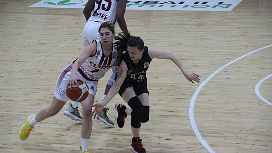 Elazığ İl Özel İdare: 60 – Antalya 07 Basketbol: 67