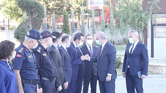 Vali Toraman: 'El Birliğiyle, Gönül Birliğiyle Hizmet Edeceğiz'