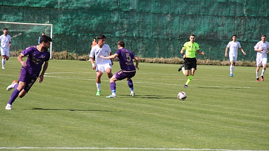 23 Elazığ FK, 90+4'te lige tutundu!