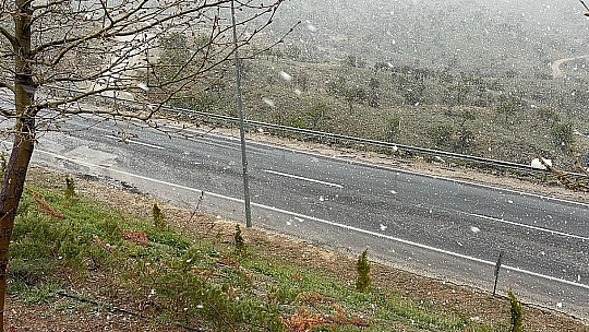 Powerbank gibi telefon geliyor