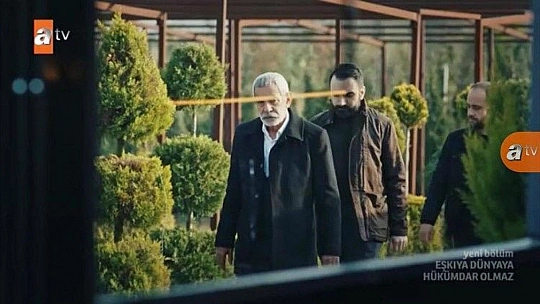 Elazığlı Kanun Sanatçısı Rol Aldığı Diziyle Beğeni Topluyor