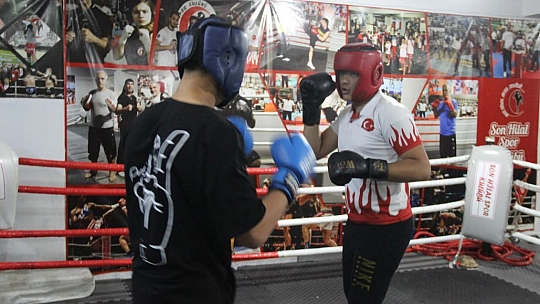 Katıldıkları ilk turnuvada madalyaları topladılar