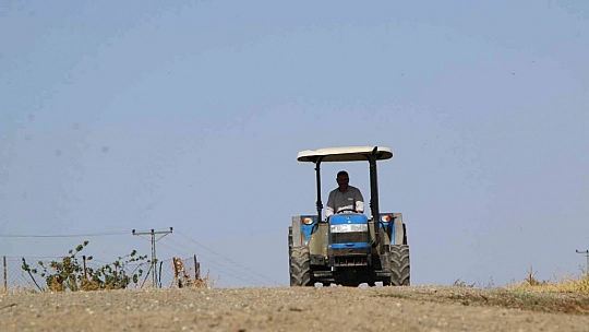 Köyden çıkmadığı traktörüne İstanbul ve Erzincan'dan 6 ceza geldi